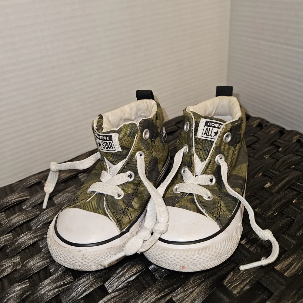 Converse high top